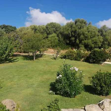 Willa Impeccable 6-bed In Luogosanto